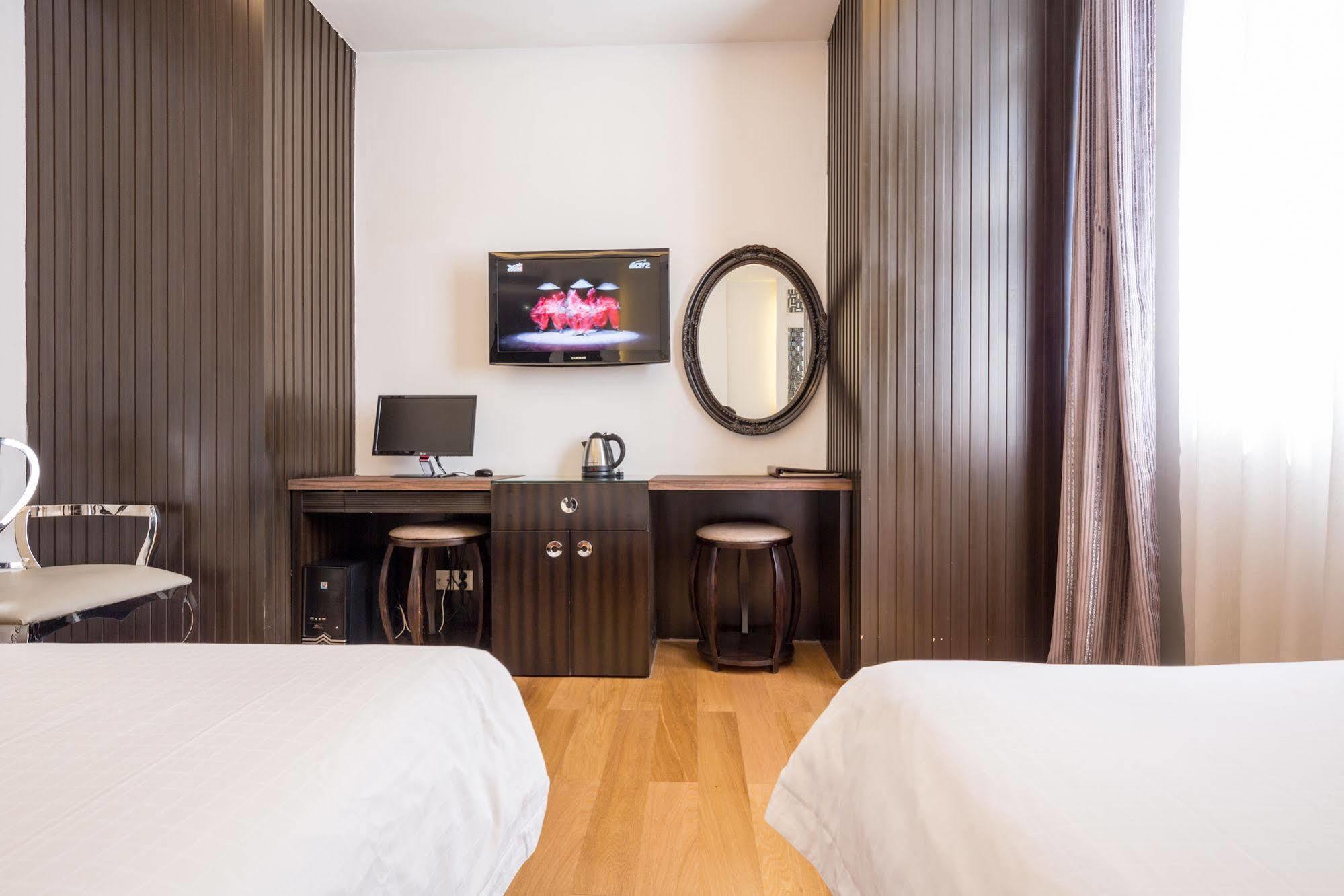A&Em Hai Ba Trung Hotel Thành Pho Ho Chí Minh Esterno foto