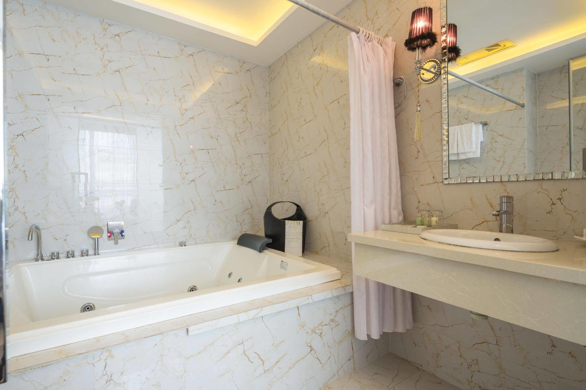 A&Em Hai Ba Trung Hotel Thành Pho Ho Chí Minh Esterno foto